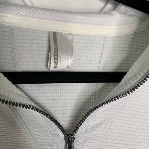 Mondetta Half Zip Running Hoodie - Picture 2 of 3